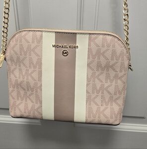 Michael Kors Cindy Crossbody Lg Dome Pink